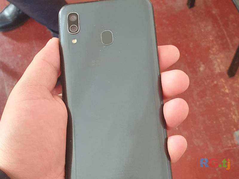 Samsung Galaxy a30 32