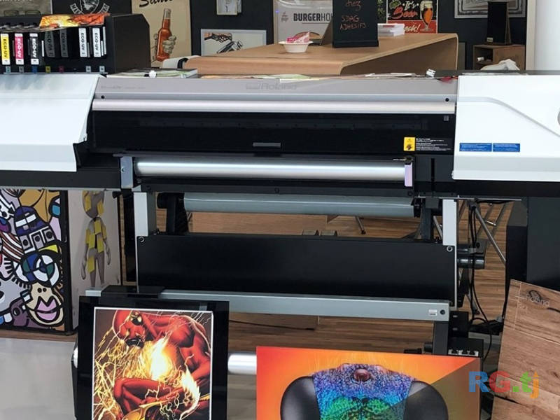 Roland VersaUV LEC2-330 UV Large Format Printer/Cutter