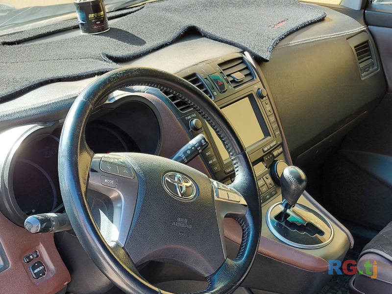 Toyota Mark X ZIO 2.4 2008 г.