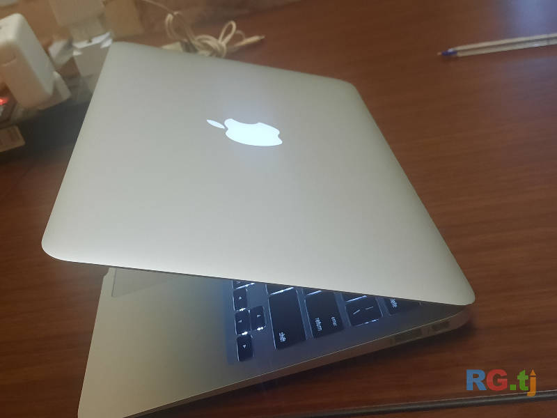 Macbook Air 11 inch (2013)