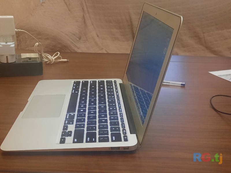 Macbook Air 11 inch (2013)