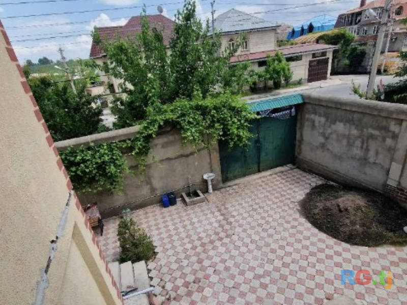 3-эт. дом 9-комн. 5 сот. на продажу