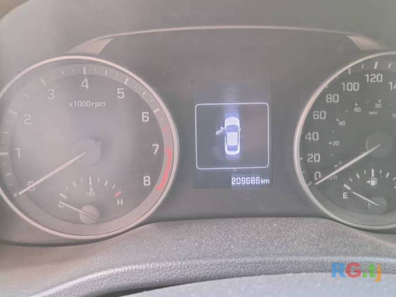 Hyundai Elantra 2.0 2018 г.