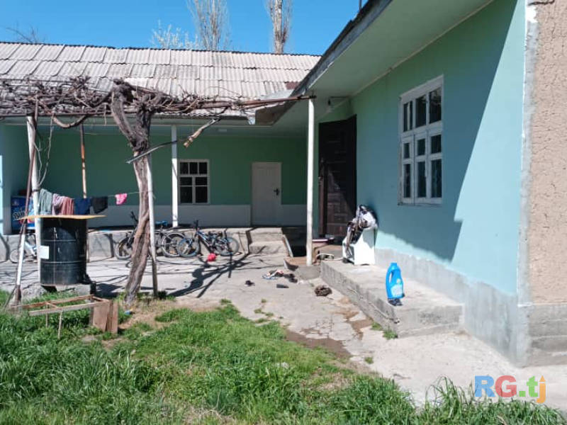Дом 10-комн. 15 сот. на продажу