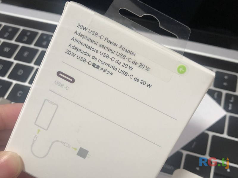 Блок питания от Apple 20W