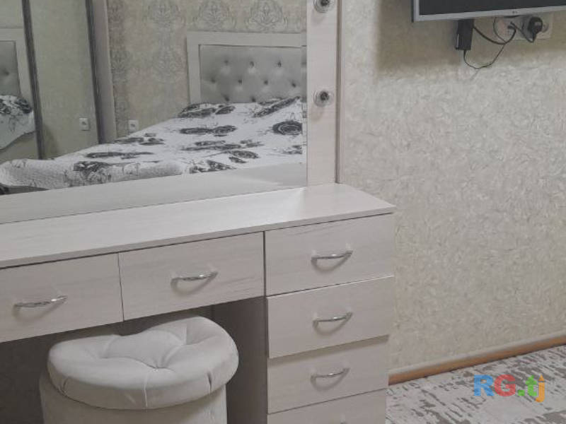 2-комн. квартира, 86 м² 8 этаж в аренду