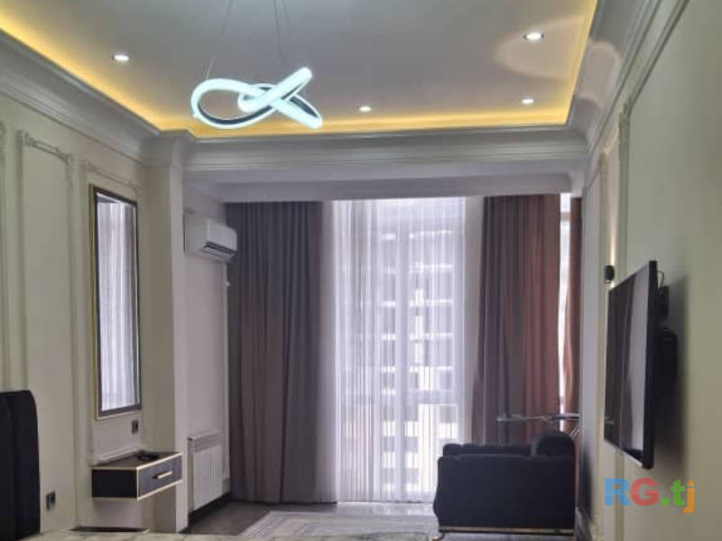 2-комн. квартира, 90 м² 10 этаж в аренду