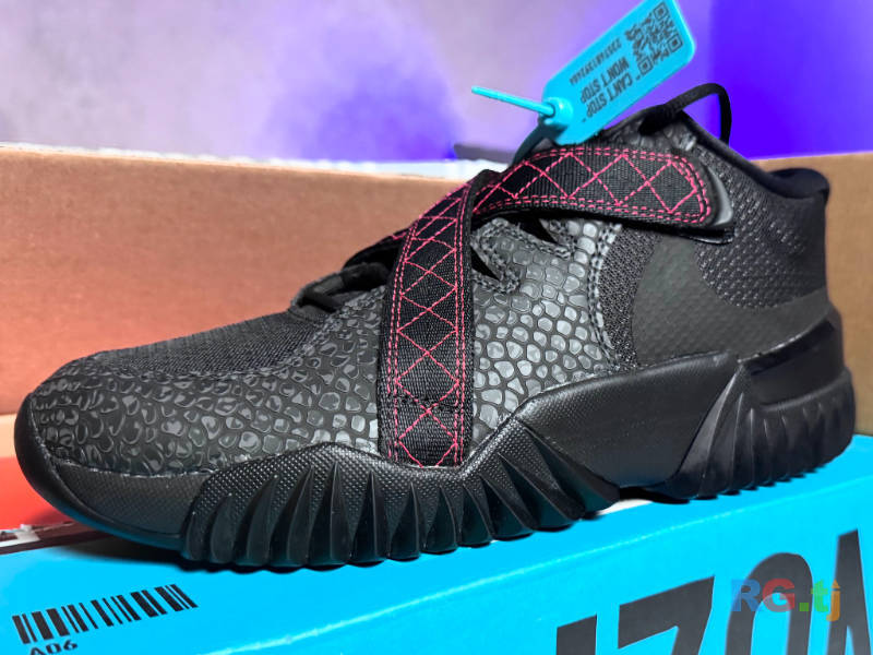 Кроссовки NIKE 100% оригинал
