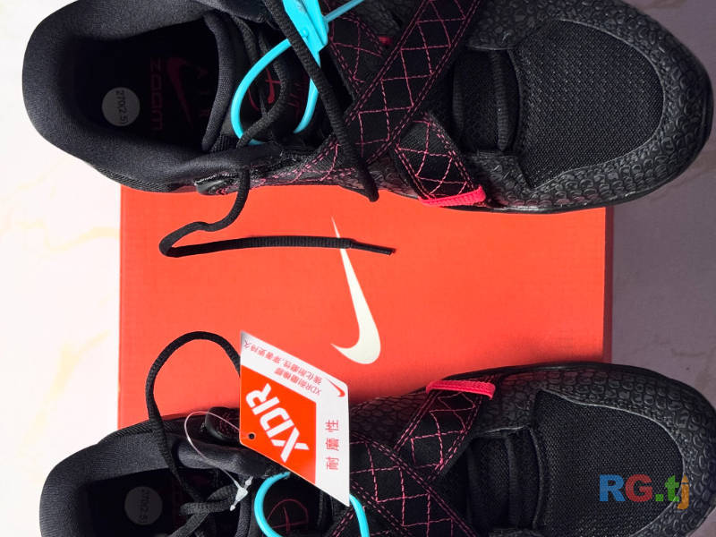 Кроссовки NIKE 100% оригинал