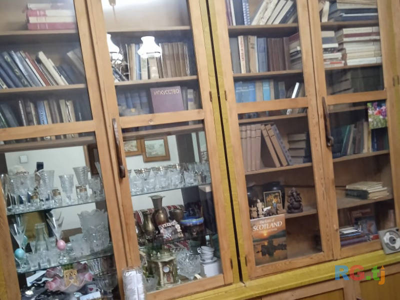 Стеллаж, стеллажные полки, дерево