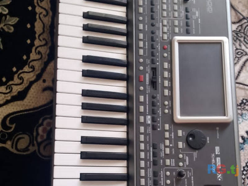 Korg pa 900