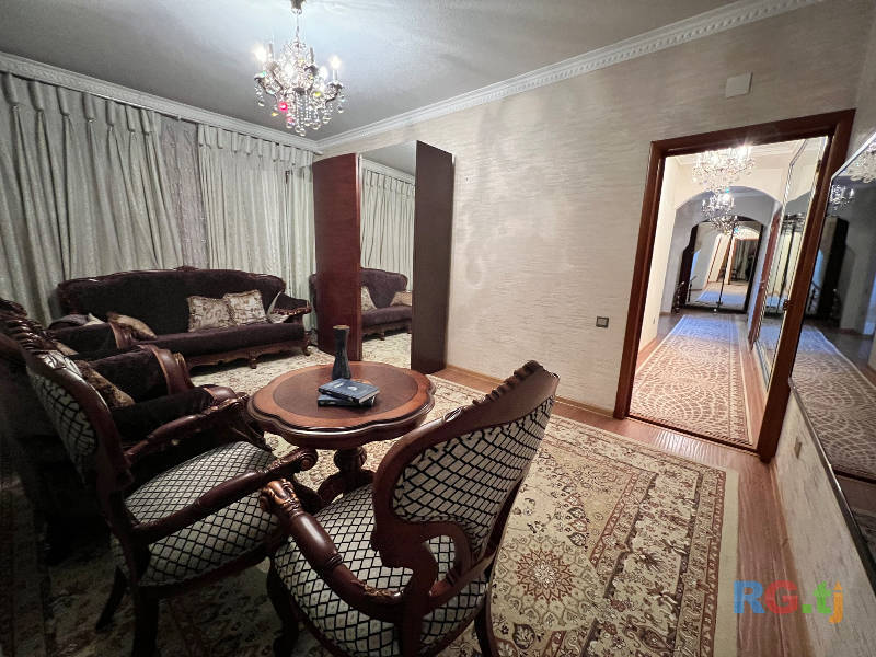 2-комн. квартира, 90 м² 2 этаж в аренду