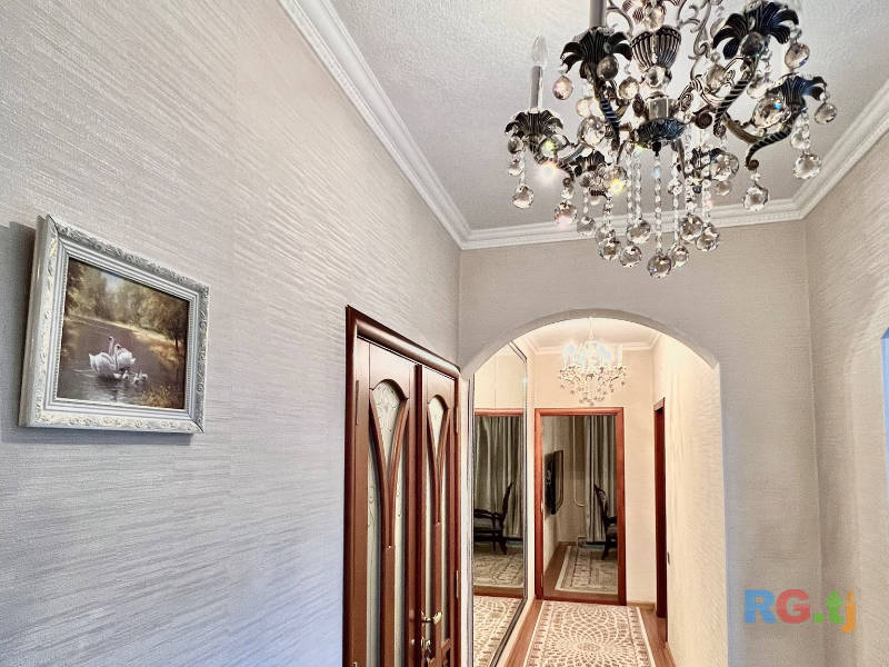 2-комн. квартира, 90 м² 2 этаж в аренду