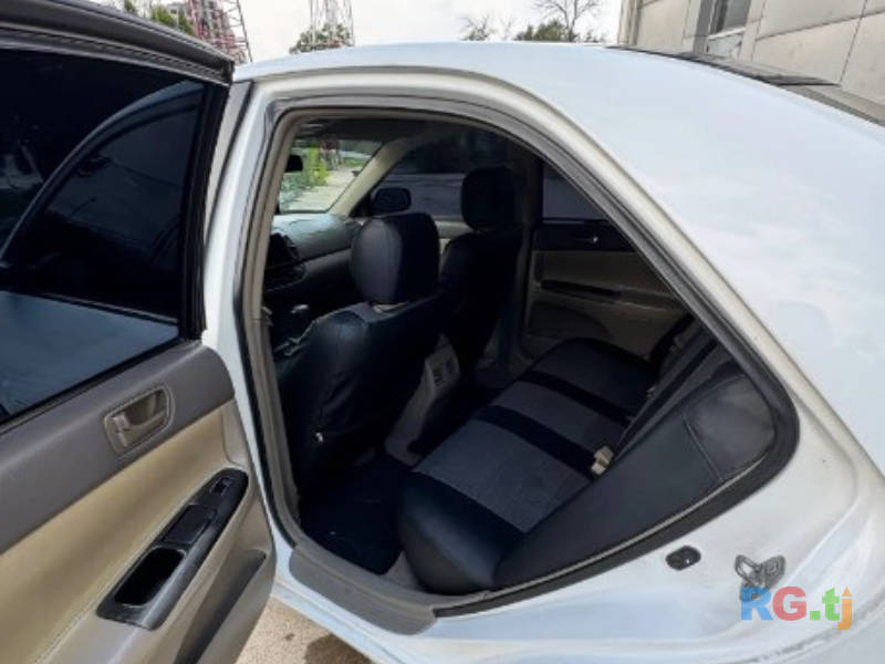 Toyota Camry 2.4 2005 г.