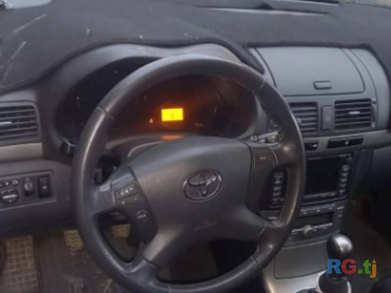Toyota Avensis 1.8 2007 г.