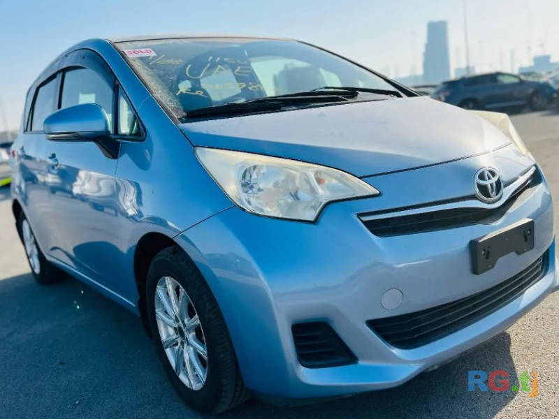 Toyota Ractis 1.5 2014 г.