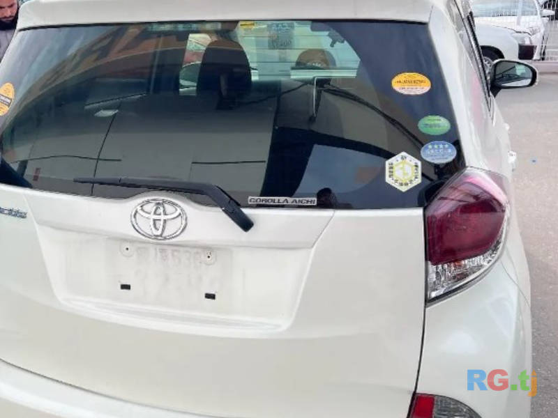 Toyota Ractis 1.3 2014 г.