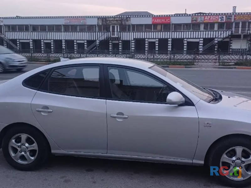 Hyundai 1.8 2010 г.