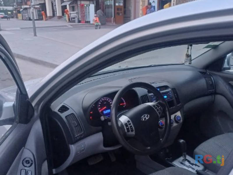 Hyundai 1.8 2010 г.