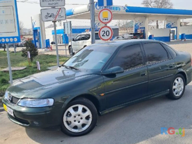 Opel Vectra 1.8 1999 г.