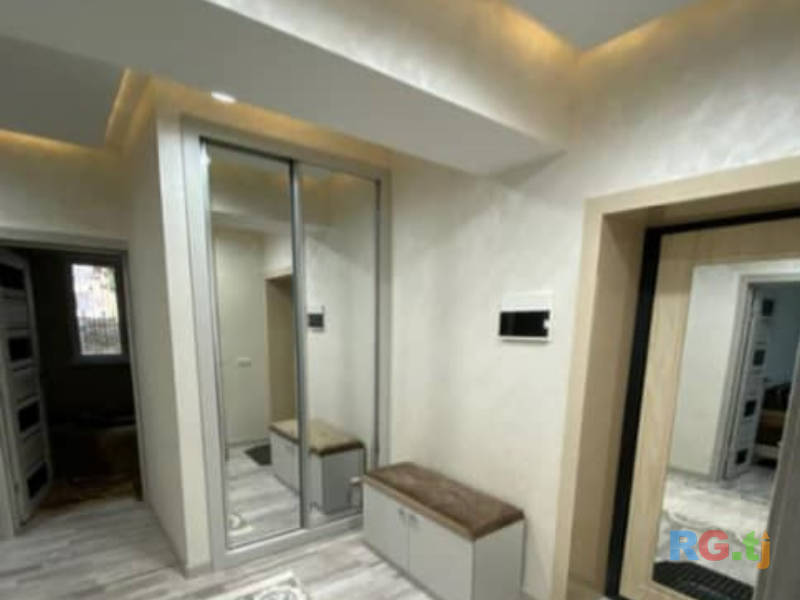 3 комнатная -комн. квартира, 68 м² 2 этаж на продажу
