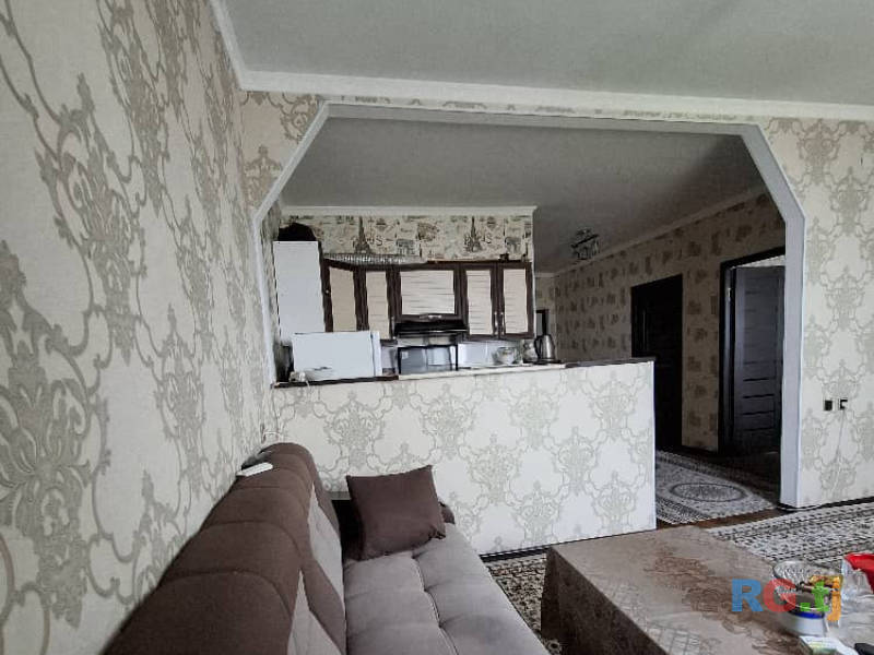 Комната в двухкомнатной квартире