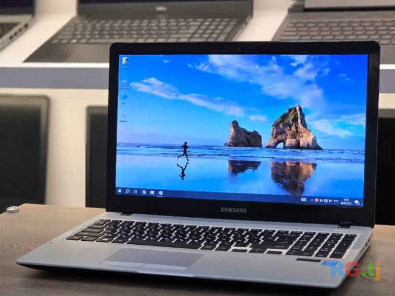 Ноутбук Samsung Core i5-5200U/ 8GB / Geforce 940M 2GB / SSD 256GB