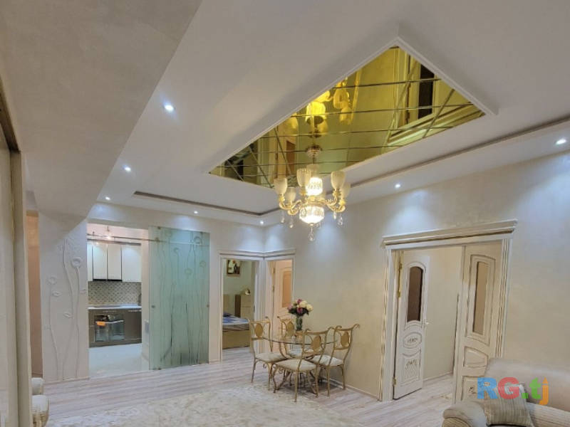 3-комн. квартира, 110 м² 10 этаж в аренду