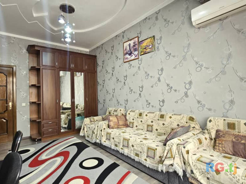 3-комн. квартира, 117 м² 5 этаж в аренду