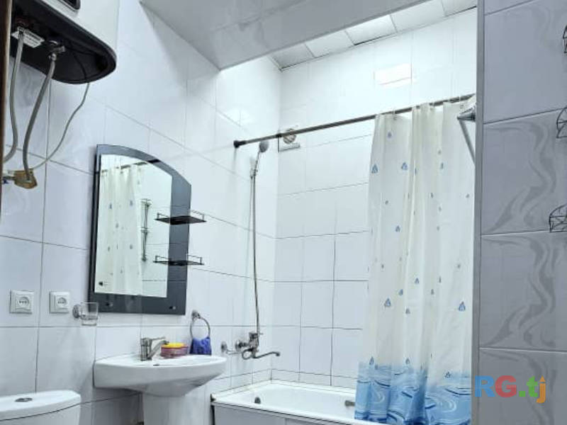 3-комн. квартира, 117 м² 5 этаж в аренду