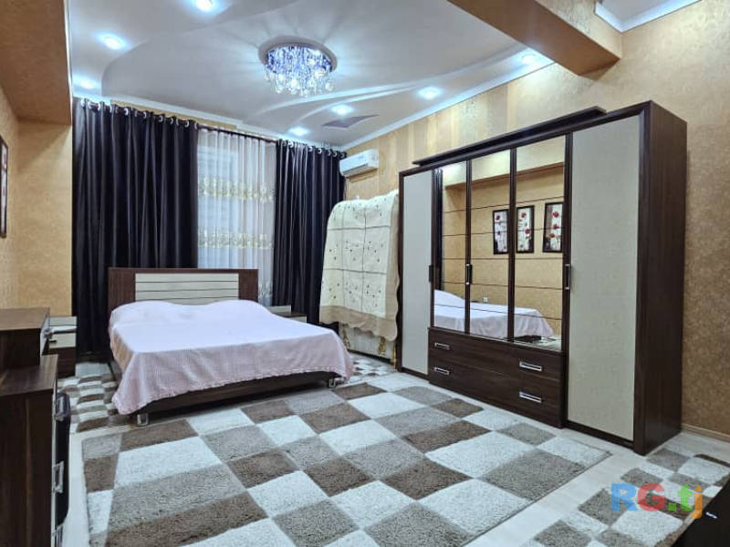 3-комн. квартира, 117 м² 5 этаж в аренду