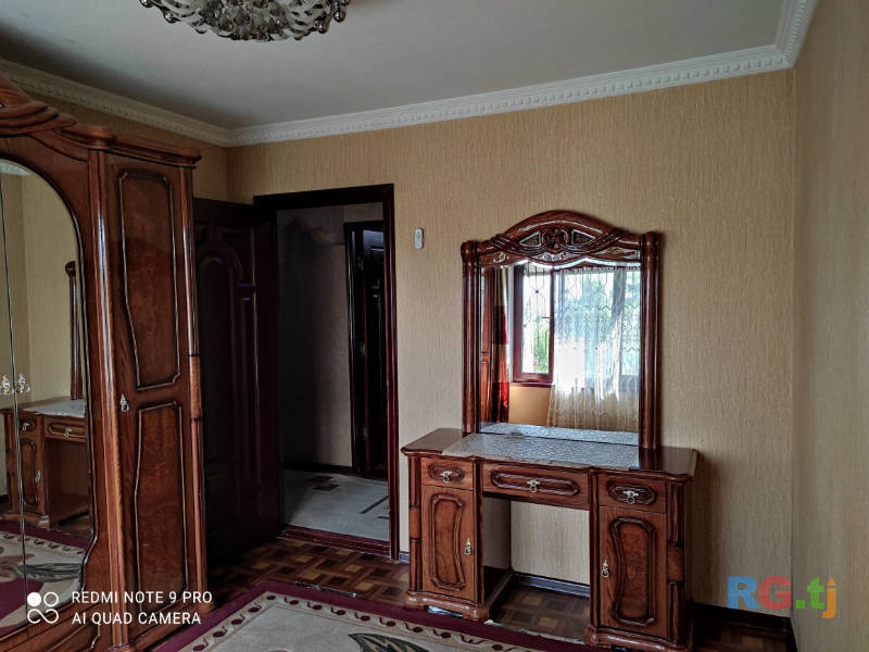 5-комн. квартира, 102 м² 4 этаж на продажу