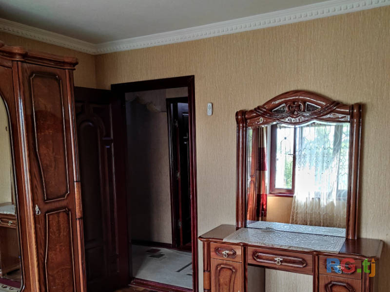 5-комн. квартира, 102 м² 4 этаж на продажу