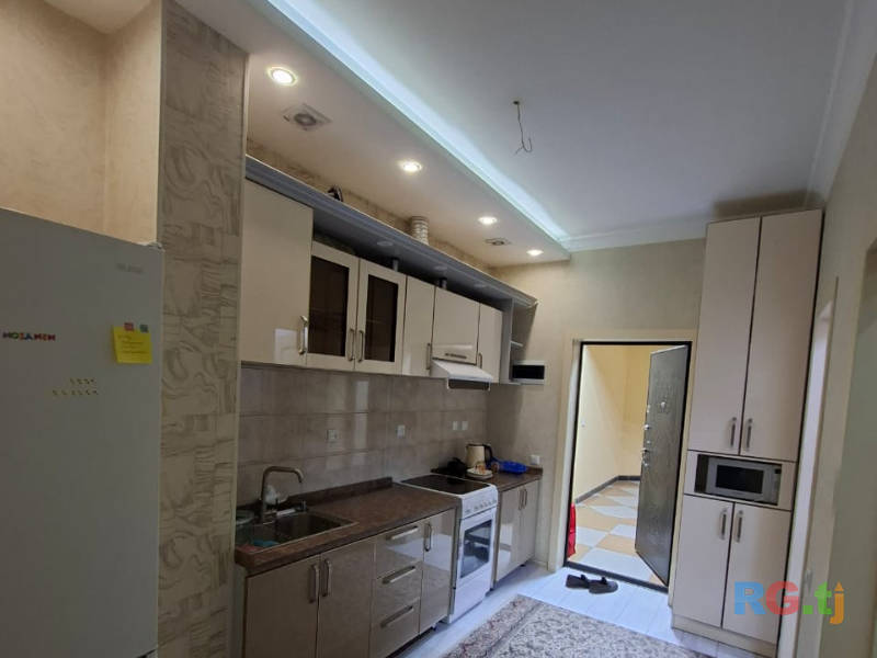 2-комн. квартира, 10 этаж в аренду