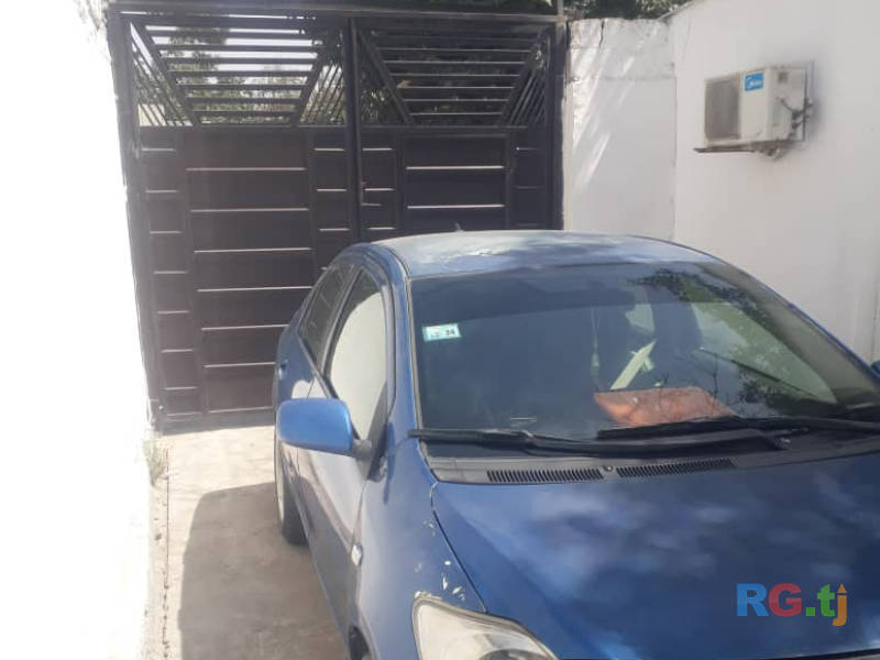 Toyota Yaris 1.5 2008 г.