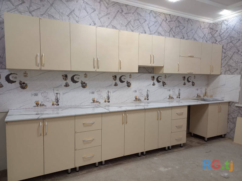 Кухни гарнитур сифати хуб кафолат дода мешавад