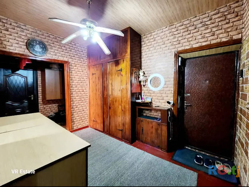 4-комн. квартира, 107 м² 9 этаж на продажу