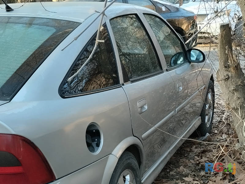 Opel Vectra B 1.6 1999 г.