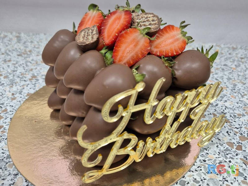 Торт клубника в шоколаде