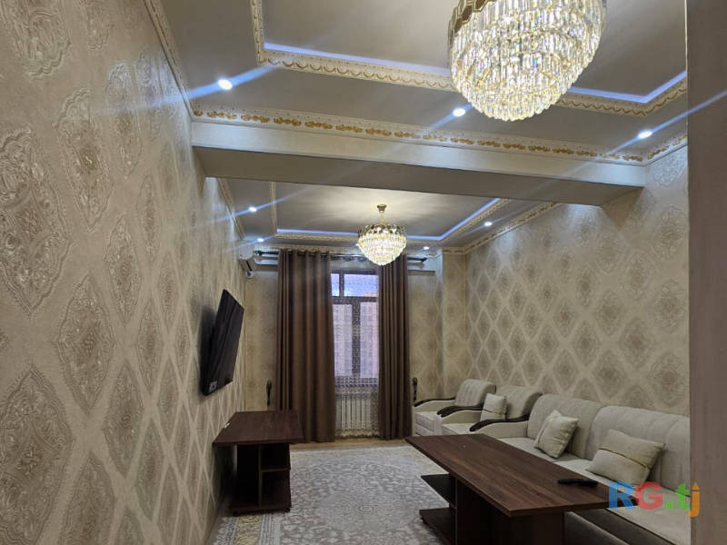 2-комн. квартира, 8 этаж в аренду