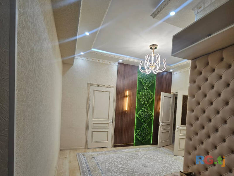 2-комн. квартира, 8 этаж в аренду