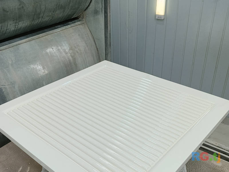 Мастер по покраске мебели