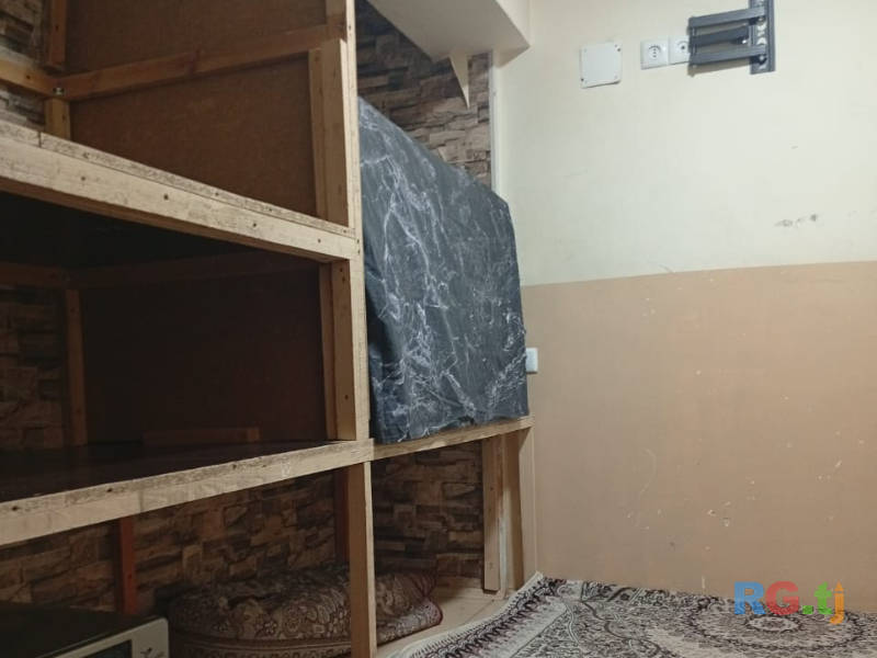 2-комн. квартира, 76 м² в аренду