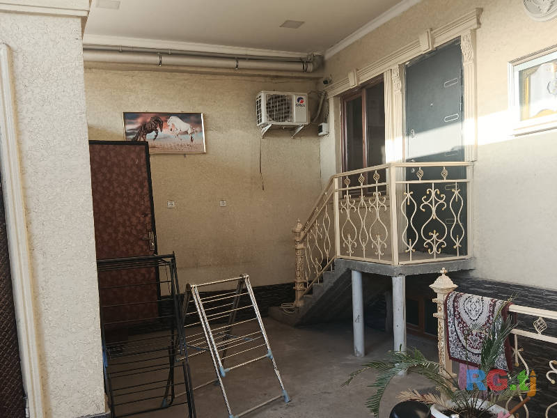 Комната в трехкомнатной квартире