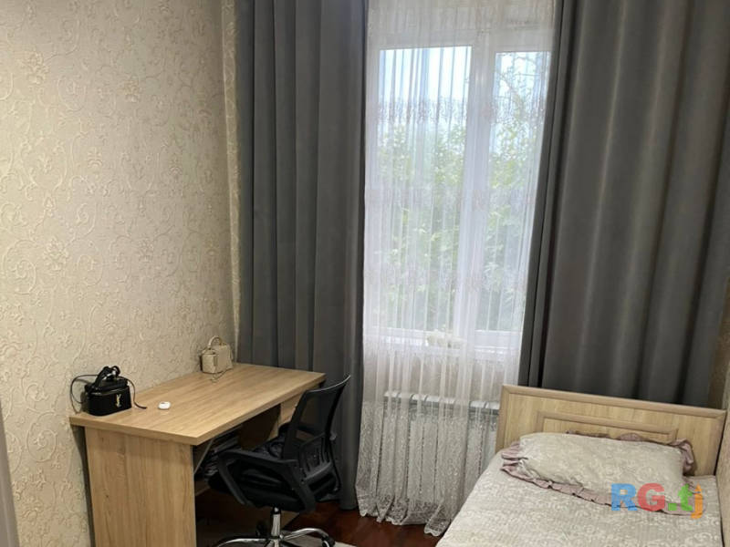3- комнатная-комн. квартира, 70 м² 4 этаж на продажу
