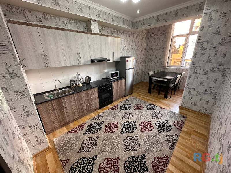 2-комн. квартира, 90 м² 3 этаж в аренду