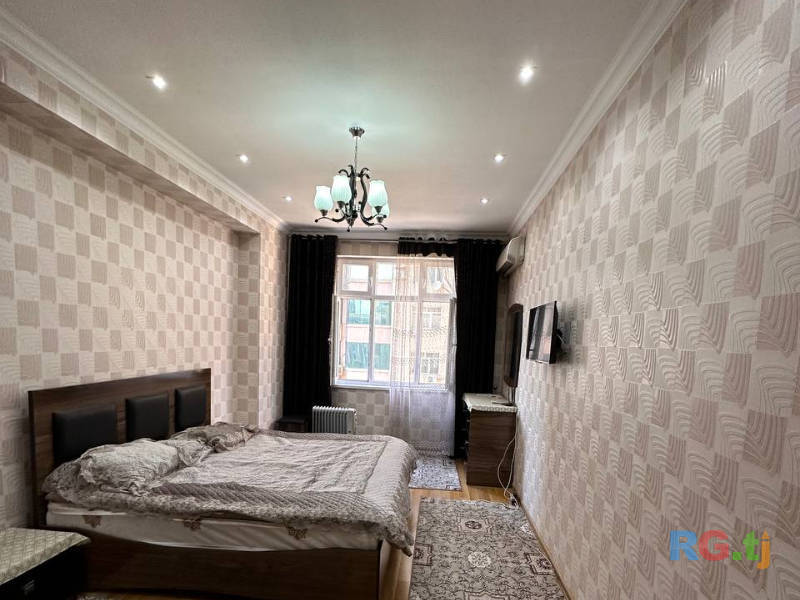 2-комн. квартира, 90 м² 3 этаж в аренду