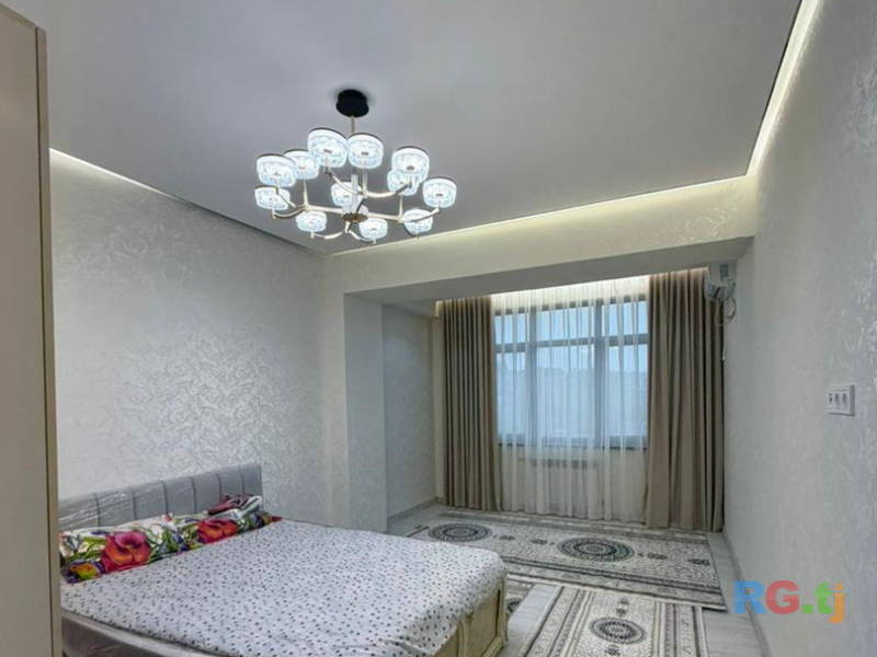 3-комн. квартира, 13 этаж в аренду