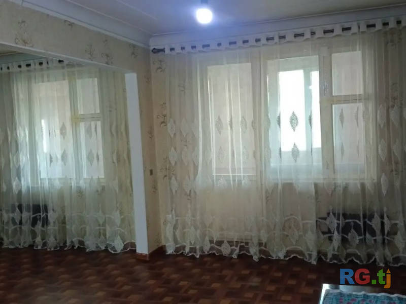 5-комн. квартира, 100 м² 5 этаж в аренду