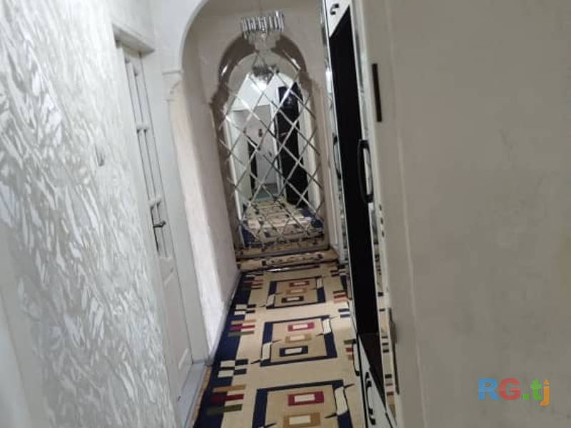 5-комн. квартира, 100 м² 3 этаж на продажу